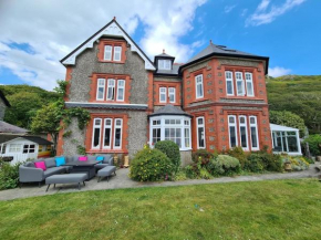 Y Garth, Sleeps 12